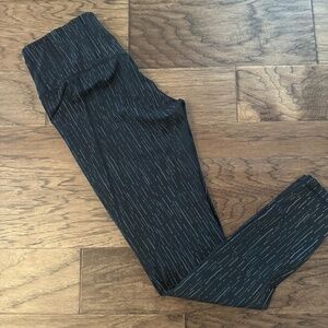 Curves N Combatboots concealed carry reflective leggings- size XL